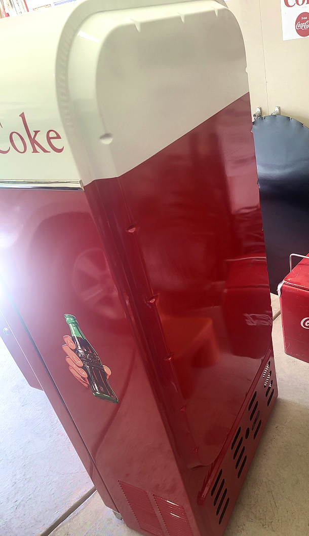 Coca Cola Vendo 81-D - Rear Panel