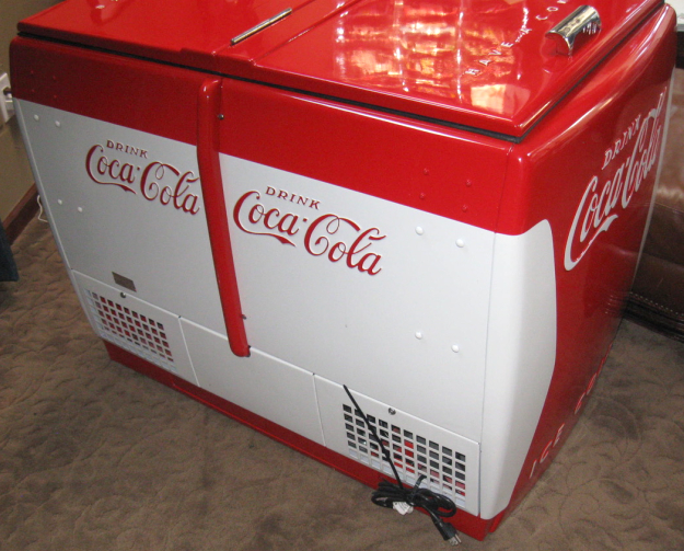 Coca Cola Cavalier CSS-72 - Left View